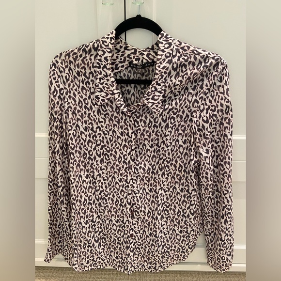 Theysken’s Theory silk blouse, cream/black/lavender undertones, size small - Picture 1 of 4